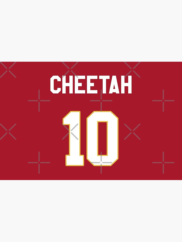 Tyreek Hill's heartfelt moment: a special jersey for the 'Mini-Cheetah'