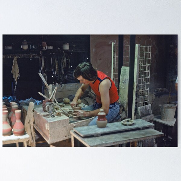 Item preview, Bendigo Pottery 19750211 0002 designed and sold by Fred Mitchell.
