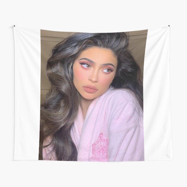 Aperçu de l'œuvre La reine Kylie Jenner créée et vendue par Jaidaoele.