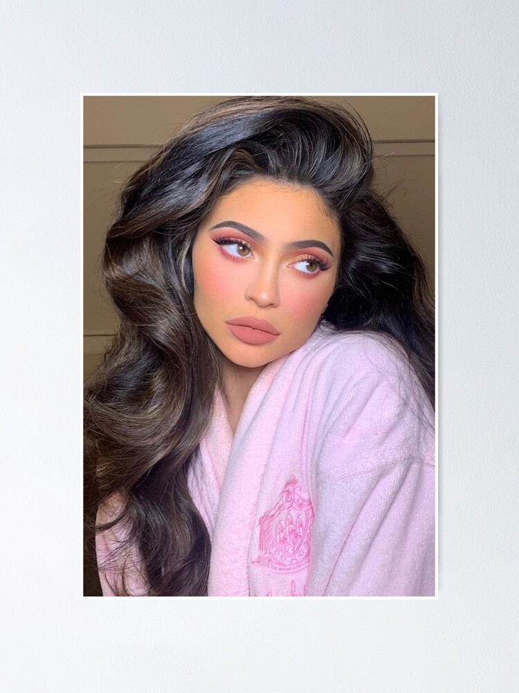 Queen Kylie Jenner Poster By Jaidaoele Redbubble