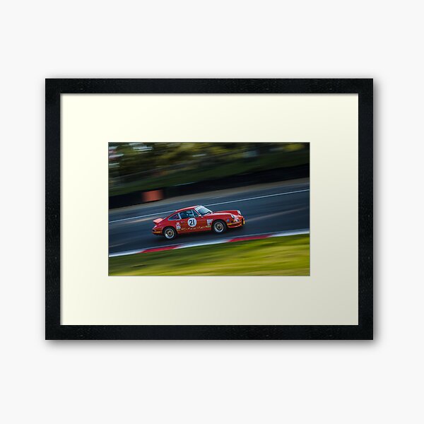 Vista previa del artículo con la obra «Rojo 911», diseñado y vendido por Photomattic.