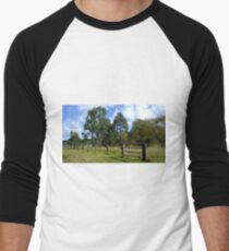 The Aussie farm fence Men's Baseball ¾ T-Shirt