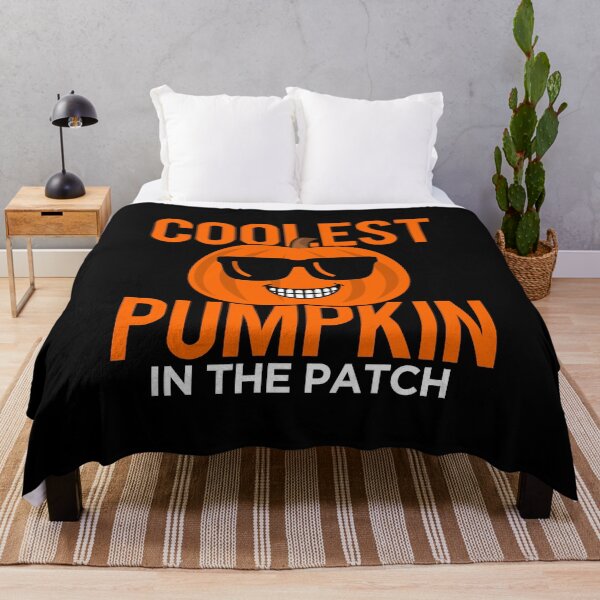 Aperçu de l'œuvre Citrouille la plus cool dans le patch Cadeau mignon d'Halloween créée et vendue par TooFlyDesign.