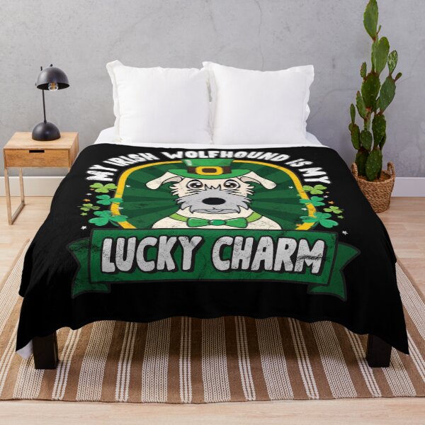 Artikelvorschau, Irish Wolfhound is my Lucky Charm St Patricks entworfen und verkauft von rafaeltto.