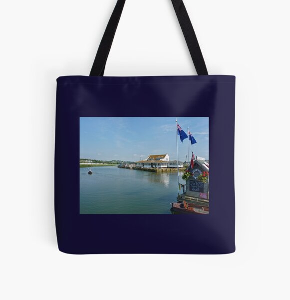 Artikel-Vorschau von Messing About On The River, designt und verkauft von lynn carter.