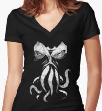 Cthulhu wakes Women's Fitted V-Neck T-Shirt