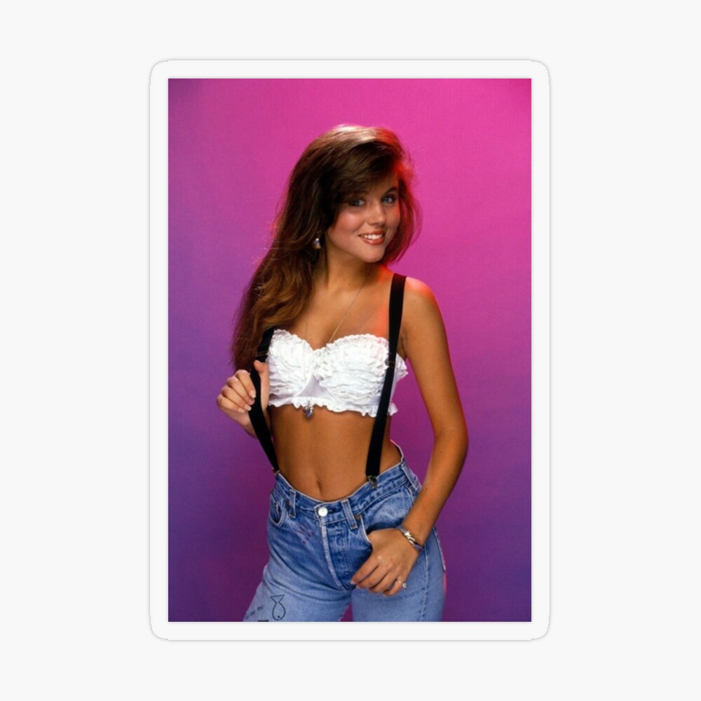 Kelly Kapowski Buffalo Bills Cheerleader - Saved By The Bell - Posters and  Art Prints