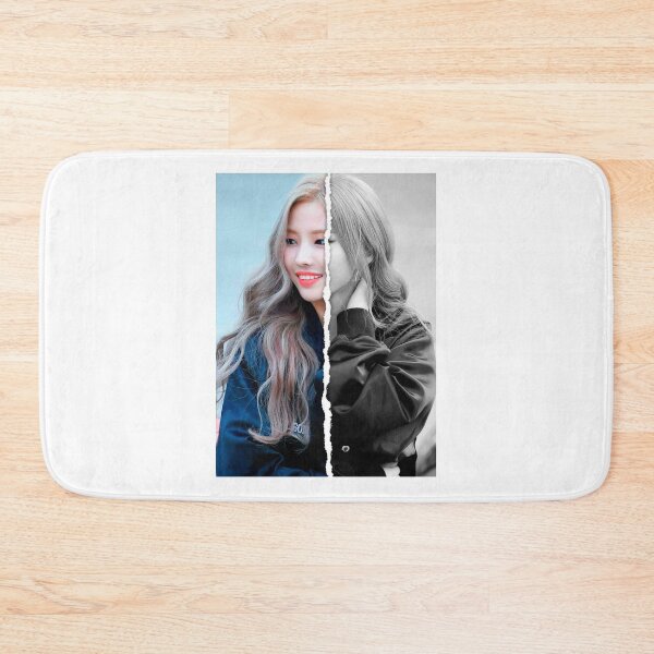 Item preview, (G) I-DLE Soyeon (divided photo) designed and sold by stailok's place.
