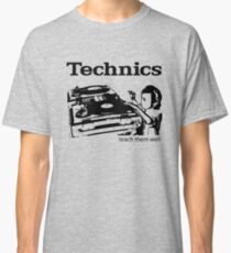 Technik 2 Classic T-Shirt