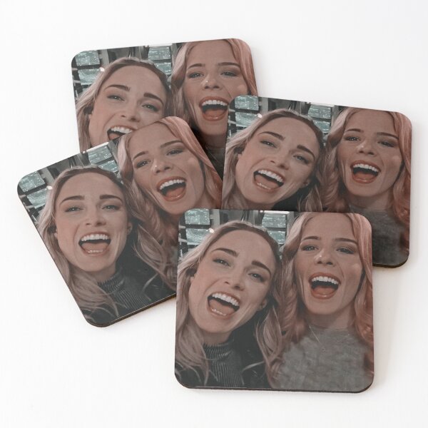 Artikelvorschau, Caity Lotz und Emily Bett Rickards entworfen und verkauft von itzcourtneyxo.