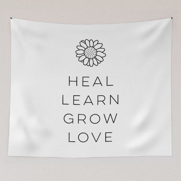 Aperçu de l'œuvre Heal Learn Grow Love créée et vendue par wisemagpie.