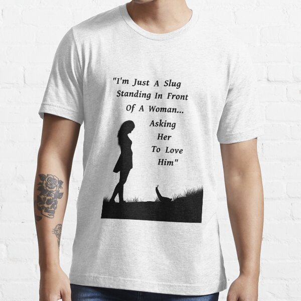 A Slug in Love Essential T-Shirt