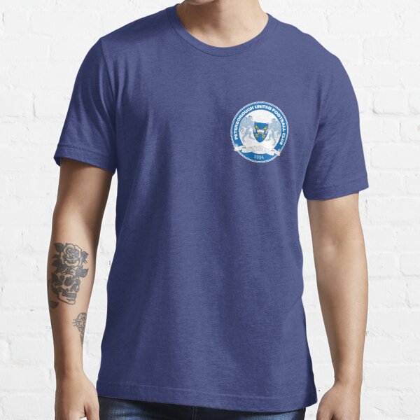 PETERBOROUGH UNITED  3 LIONS CLUB AND COUNTRY SMALL CREST T-SHIRT MENS 