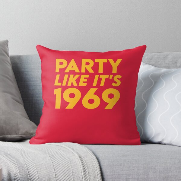 KC Kansas City 2020 Party Like It's 1969 KC Fan Arrowhead Red Kingdom T-Shirt Throw Pillow