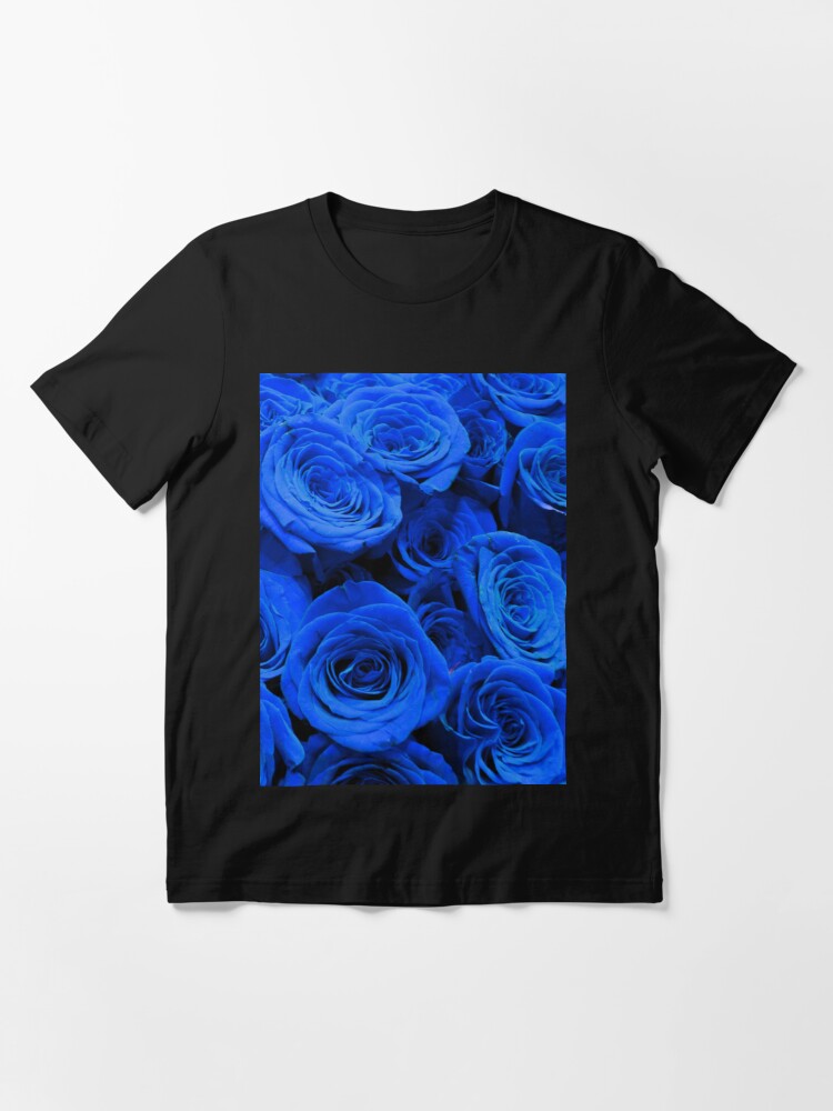 Camiseta «Rosas azules, foto floral romántica de bígaro, ramo floral azul  real» de hollycooper | Redbubble