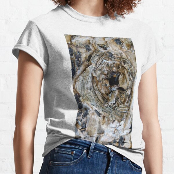 Bees knees - by South Australian artist Avril Thomas Classic T-Shirt