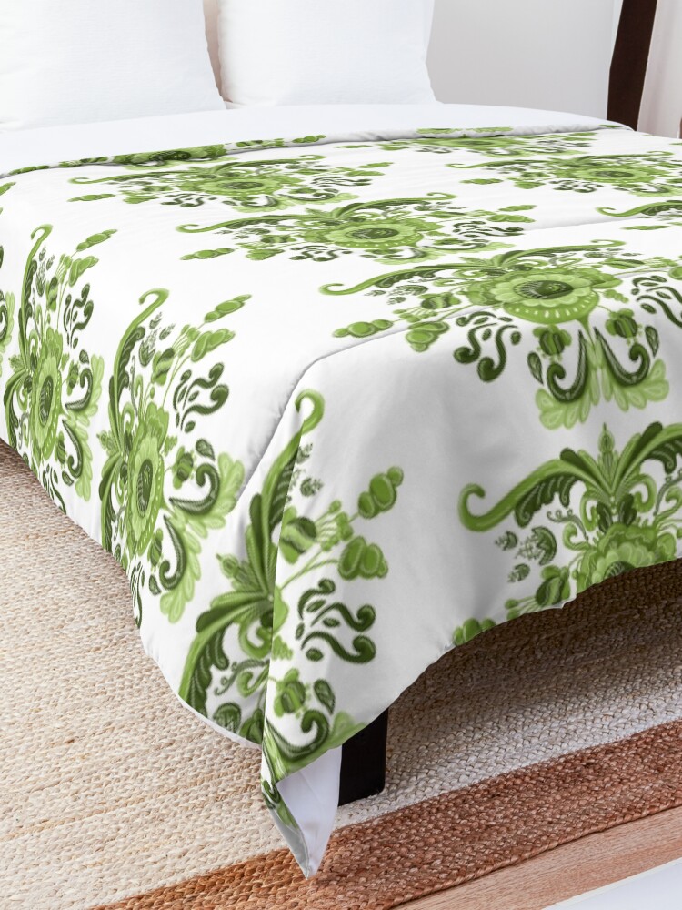 Alternate view of Green Flowers Comforter