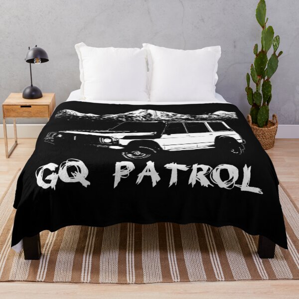 gq patrol nissan Throw Blanket