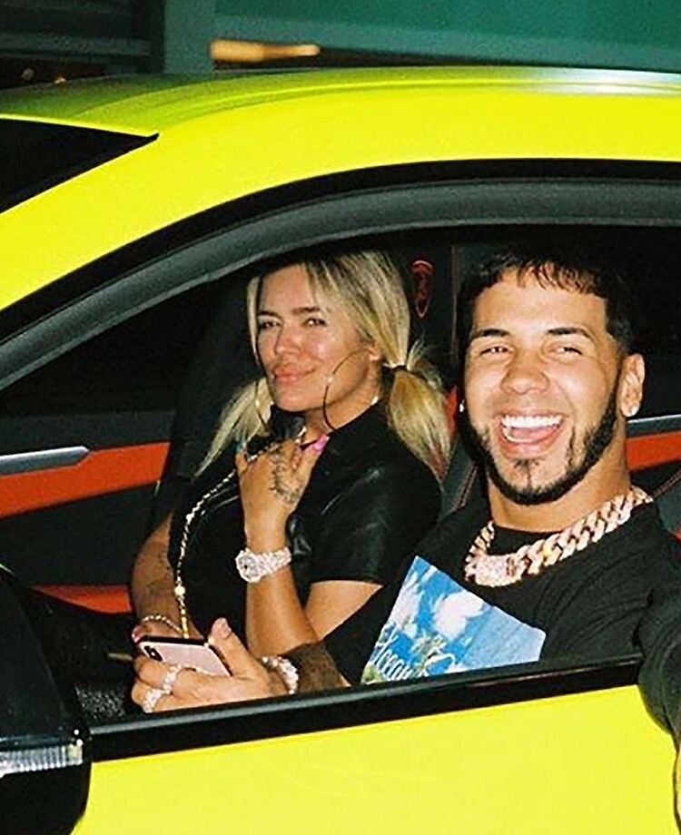 Anuel AA & Karol G