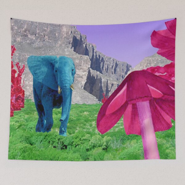 Artikelvorschau, Hellephant im Wunderland entworfen und verkauft von Loveday Funck.