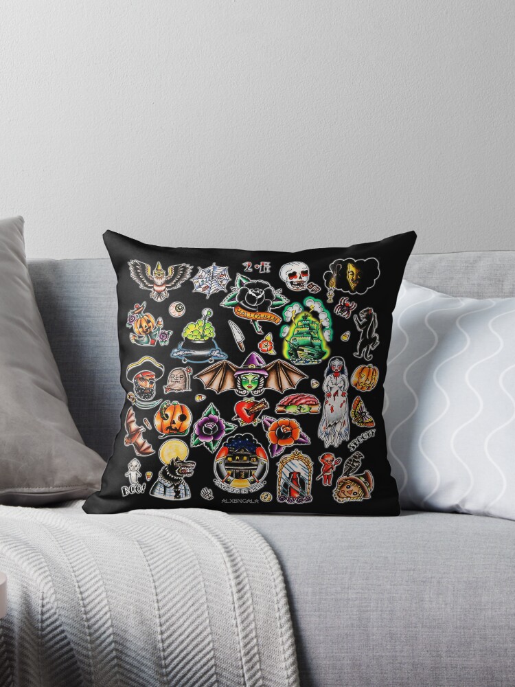 Small best sale halloween pillows