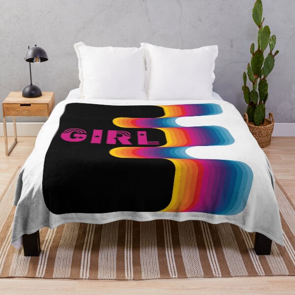 Aperçu de l'œuvre Design Egirl coloré avec un énorme E créée et vendue par NerdySherds.