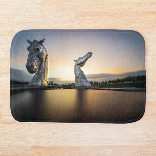 Item preview, La puesta de sol de Kelpies designed and sold by Don Lumsden.