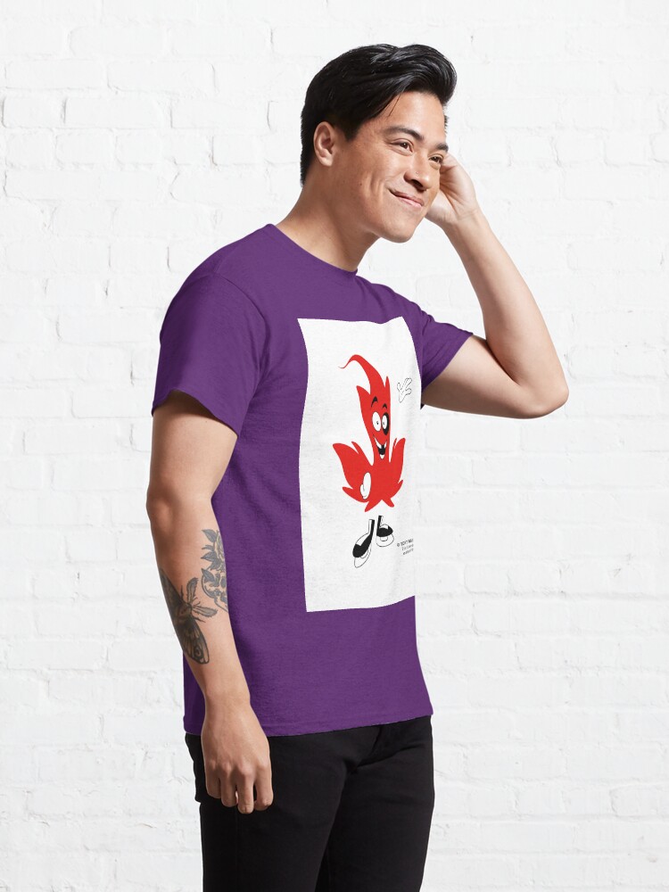 Discover Leafie the Canadian Maple Leaf Classic T-Shirt