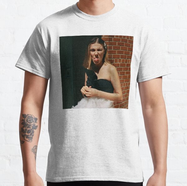 millie bobby brown T-shirt classique