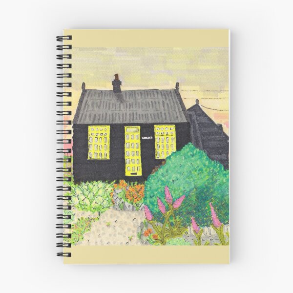 Artikelvorschau, Derek Jarmans Prospect Cottage bei Sonnenuntergang - Dungeness, Kent. entworfen und verkauft von JaneWrenArt.
