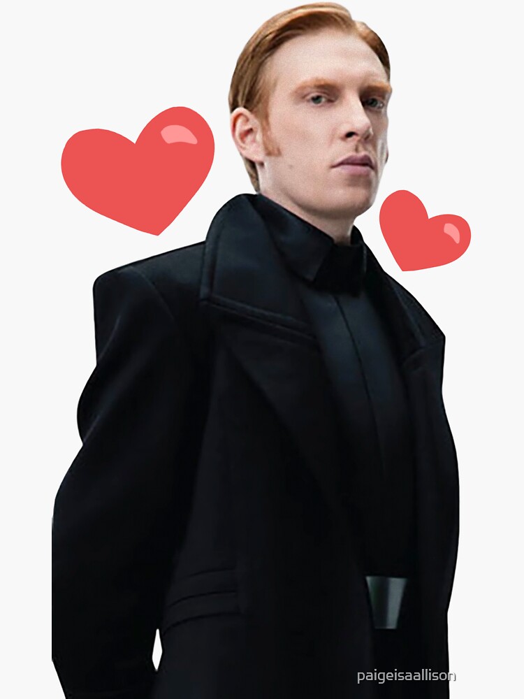 Imagen 3 de 3, Pegatina con la obra Hux <3, diseñada y vendida por paigeisaallison.