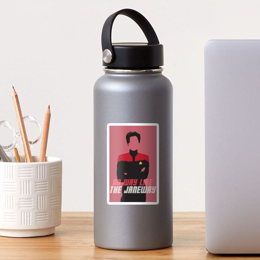 AJHalliwell on X: Captain Janeway's coffee mug is the Nissan Thermos JMJ  350. One step closer! #StarTrekVoyager  / X