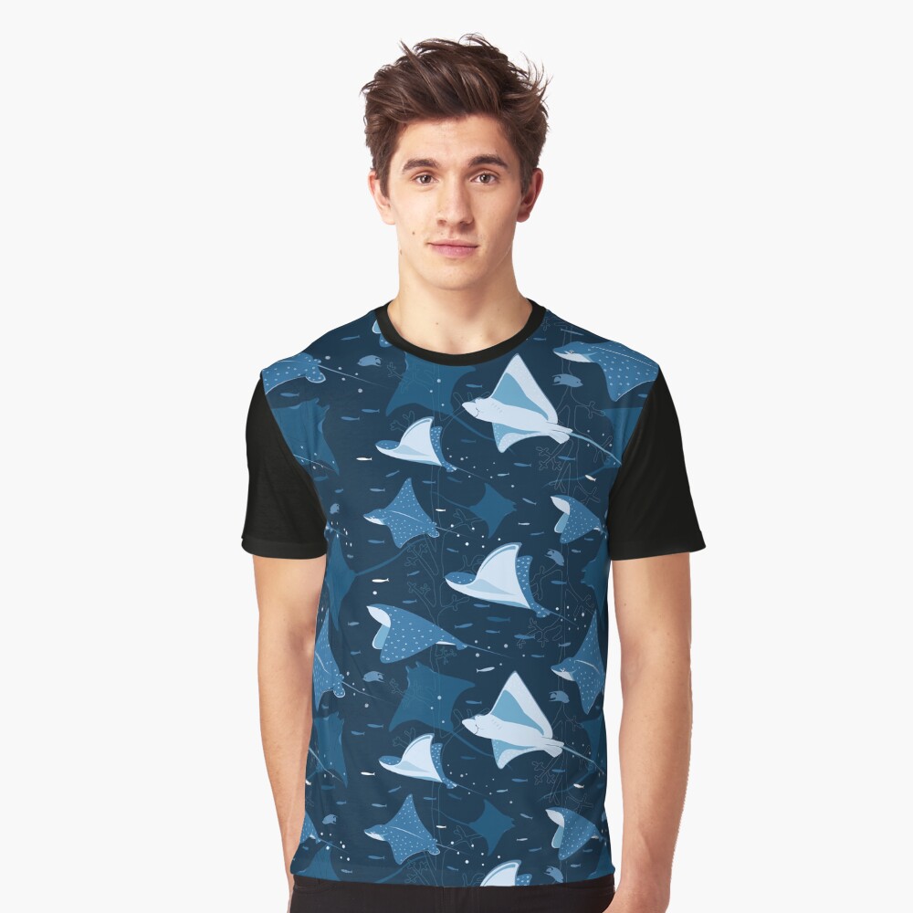 Vista previa del artículo con la obra «Camiseta gráfica», diseñado y vendido por Avisnanna.