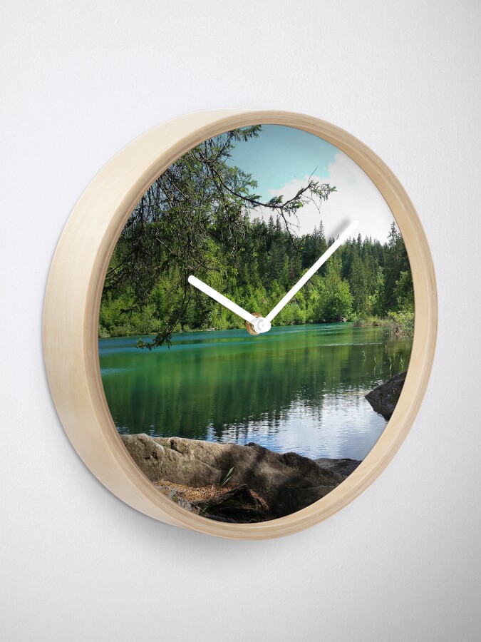 Alternative Ansicht von Crestasee bei Trin Flims, Graubünden Uhr