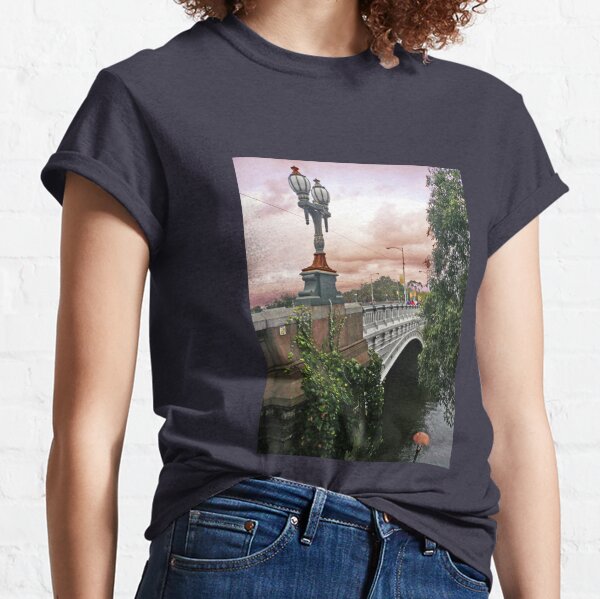 Princes Bridge, Melbourne Classic T-Shirt