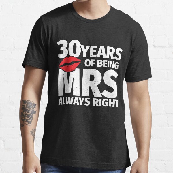 Matching Married Couples Gift - 30th Wedding Anniversary Essential T-Shirt