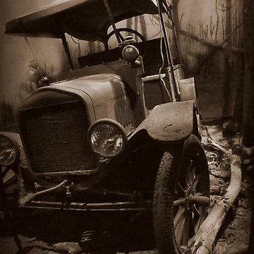 Imagen de la obra Model T de George Salazar