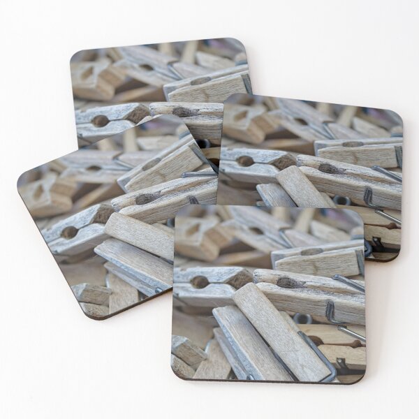 Item preview, family wooden tongs designed and sold by Filigranas Digitales.