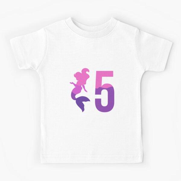 T-shirt enfant avec l'œuvre « Copie du cadeau d'anniversaire de bougies de  licorne 4 ans » de l'artiste Jelisandie