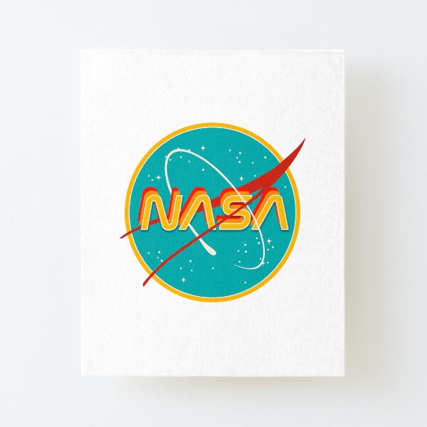 Bitte melden Sie sich, wenn Sie sie sehen. *
NEUES UND VERBESSERTES DESIGN!
**** pastellrosa Version hier: https://www.redbubble.com/people/r0undincircles/works/36626860-nasa-pastel-pink?asc=u&p=sticker Aufgezogener Druck auf Leinwandkarton