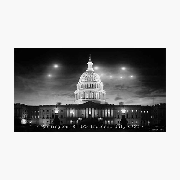 Aperçu de l'œuvre Volet d'OVNI de Washington DC créée et vendue par EyeMagined.