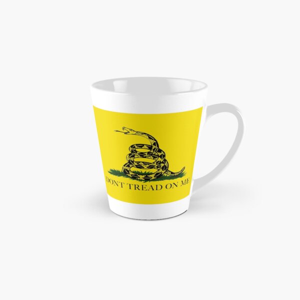 Vista previa del artículo con la obra «Bandera de Gadsden que dice "No me pises"», diseñado y vendido por Bruiserstang.
