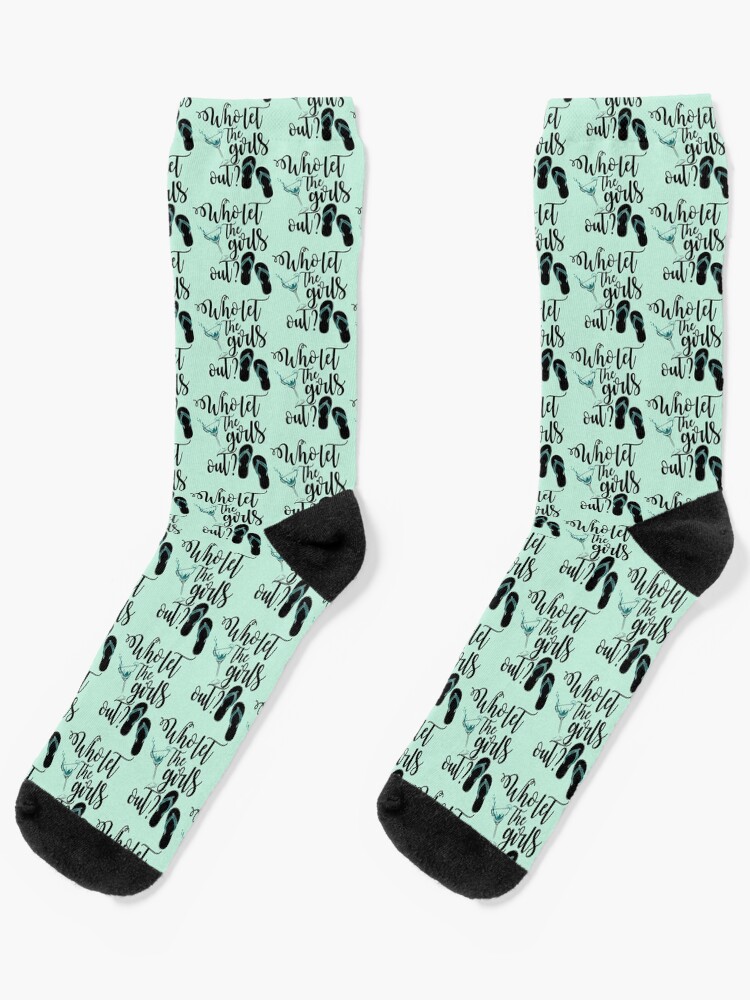 Flip out outlet socks