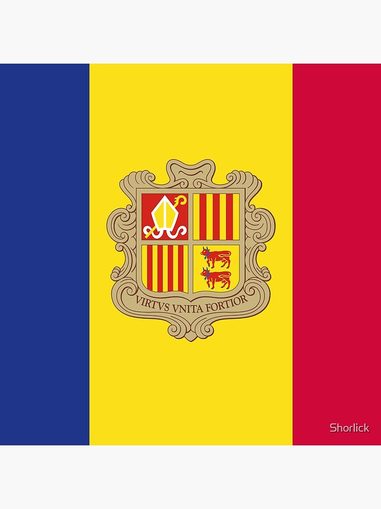 Aperçu 3 sur 3. Coussin avec l'œuvre Drapeau d'Andorre créée et vendue par Shorlick.
