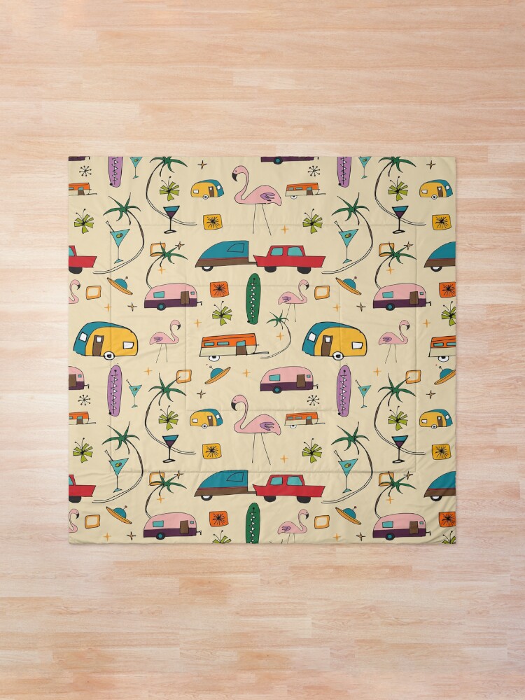 Alternate view of Vintage Kitsch Pearl #midcentury Comforter