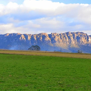 Imagen de la obra Mount Roland de Brett Chatwin (Chatta)