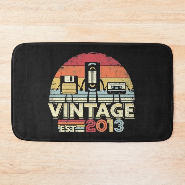 Aperçu de l'œuvre Conception 2013. Cadeau d'anniversaire vintage, musique drôle, produit d'humour technique créée et vendue par PackAPunch.