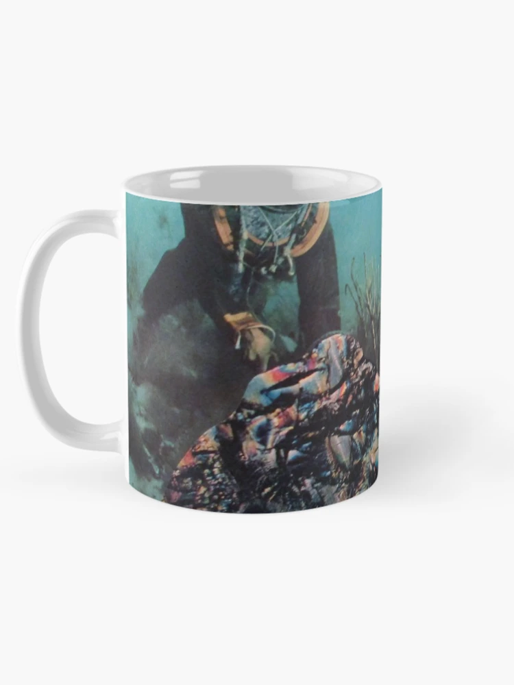 Aperçu 5 sur 6. Mug à café avec l'œuvre SEARCH créée et vendue par RICOLLAGE.