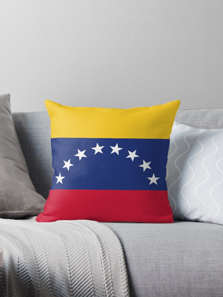 Aperçu 1 sur 3. Coussin avec l'œuvre Drapeau du Venezuela créée et vendue par Shorlick.