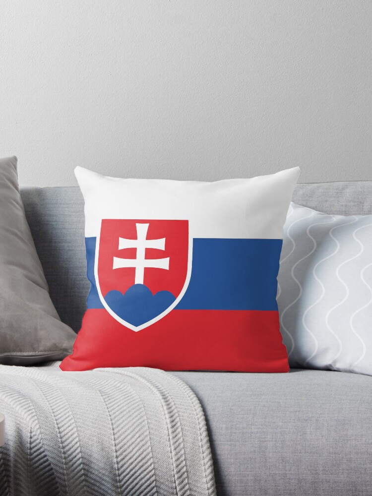 Aperçu 1 sur 3. Coussin avec l'œuvre Drapeau de la Slovaquie créée et vendue par Shorlick.